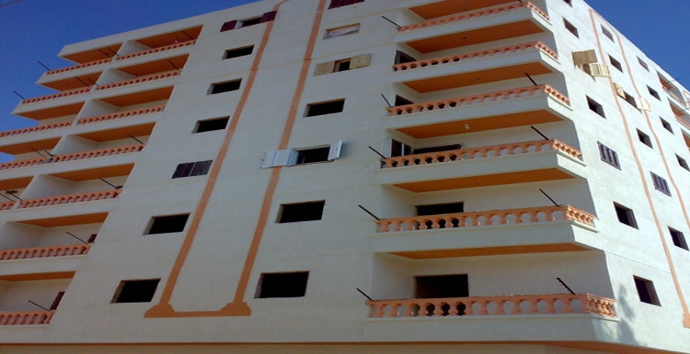 شقق مصيفية للبيع بشا طئ العجمى