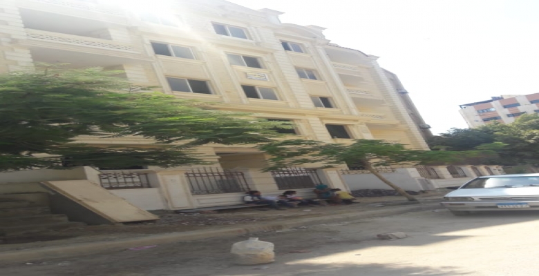 شقه بأفضل مناطق المقطم ( الدبلوماسيين )