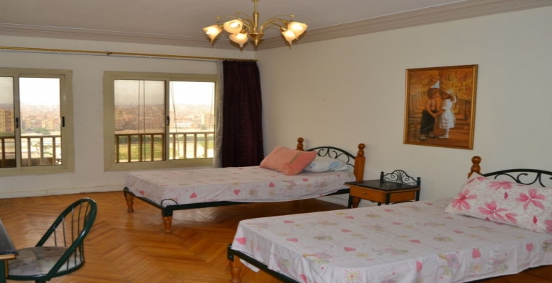 شقه للايجار بموقع متميز في المعادي