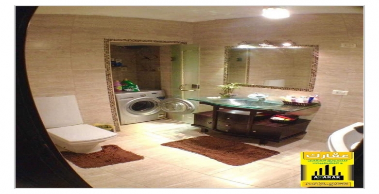 للبيع في كمبوند حي الأشجار شقة 209 متر دور ثاني 3 غرف نوم + 3 حمام + ريسبشن 4 قطع + مطبخ كبير + غرفة خزين تشطيب سوبر لوكس إستلام فوري من المالك . كمبوند حي الأشجار أمام دريم بارك ودريم لاند وقريب جدا من جامعة زويل ومدينة الإنتاج الإعلامي ومول مصر وقريب من