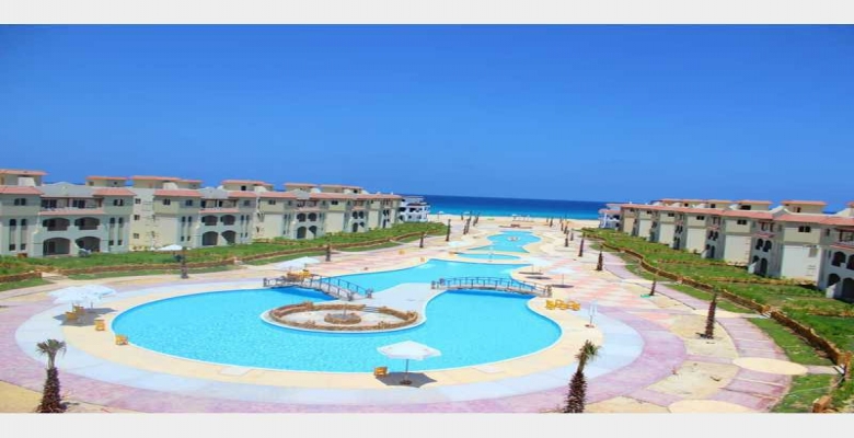 استلم شاليه بحديقة 3 غرف في لا سيرنا بالم بيتش خطوات للبحر