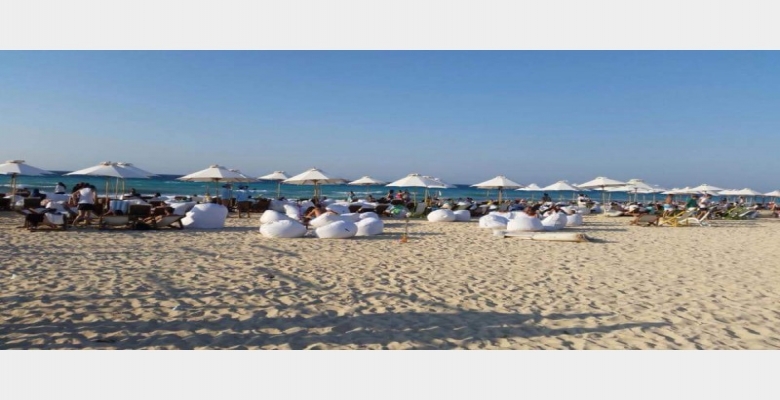 شاليه للايجار بالساحل الشمالى امواج - Chalet for rent in Amwaj North Coast.