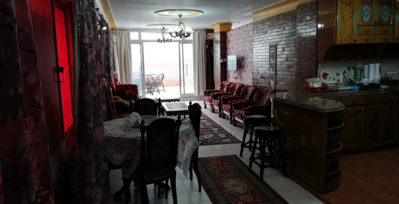 شقة فخمة للايجار مفروش -للمندرة -الدور 15-رؤية للبحر