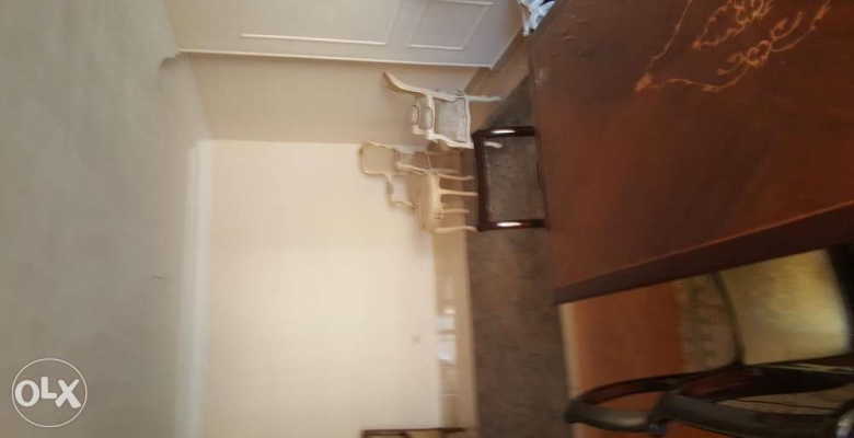 شقة مفروشة للايجار ٢٠٠متر برشدي غير مجروحة