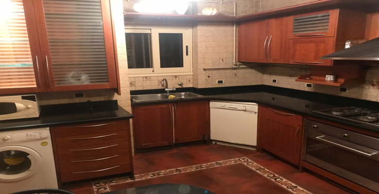 شقة الترا سوبر لوكس للايجار بالمهندسين بمدخل متميز وواجهة ممتازة 