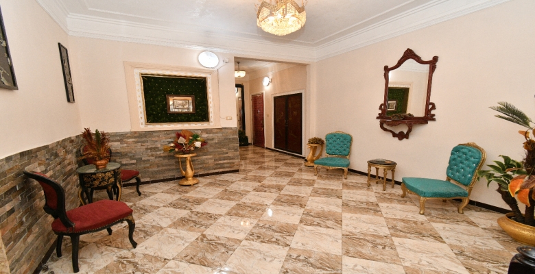 شقة اكسترا سوبر لوكس ترى النيل بزاويه جانبيه قانون قديم بجاردن سيتى