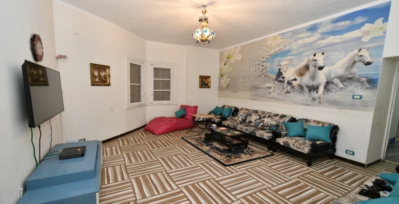 شقة اكسترا سوبر لوكس ترى النيل بزاويه جانبيه قانون قديم بجاردن سيتى