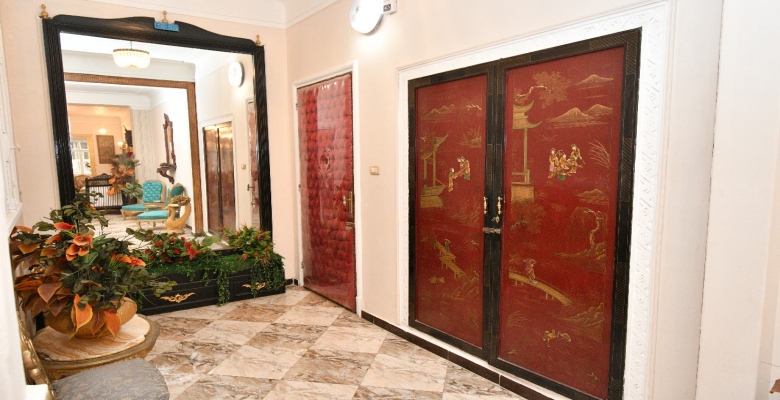 شقة اكسترا سوبر لوكس ترى النيل بزاويه جانبيه قانون قديم بجاردن سيتى