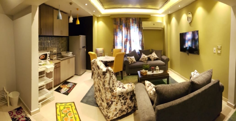 شارع السودان الرئيسى ميدان لبنان امام مطعم الطابية