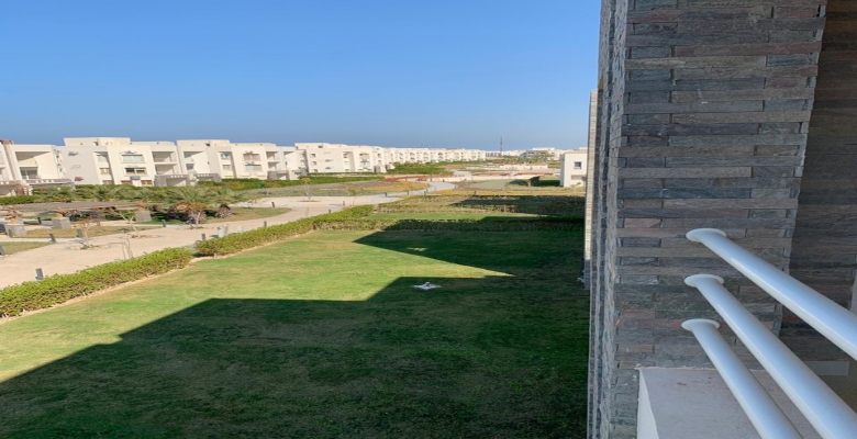 دوبلكس دور ثانى بروف بموقع متميز بامواج