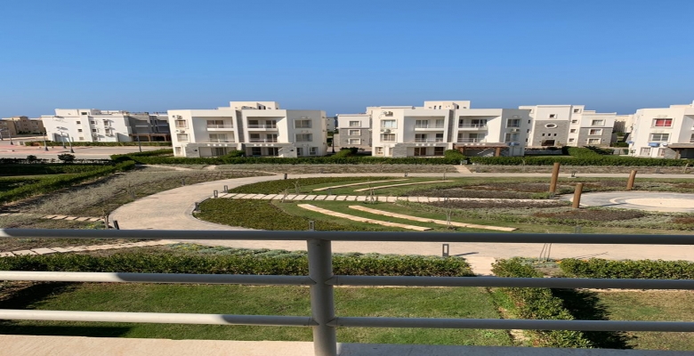 دوبلكس دور ثانى بروف بموقع متميز بامواج