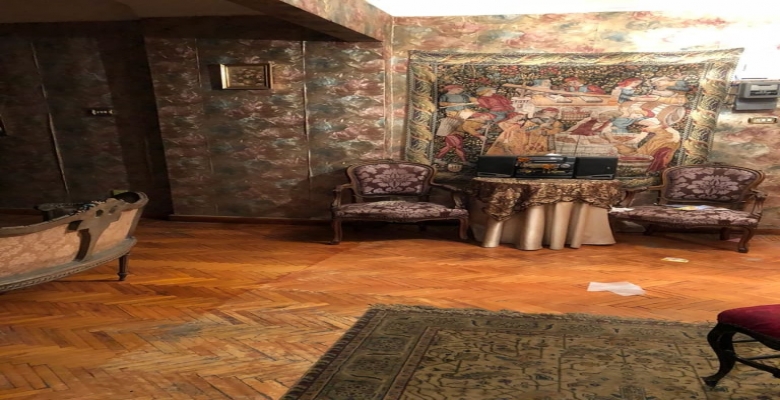 شقة للبيع على شارع رئيسى بالدقى