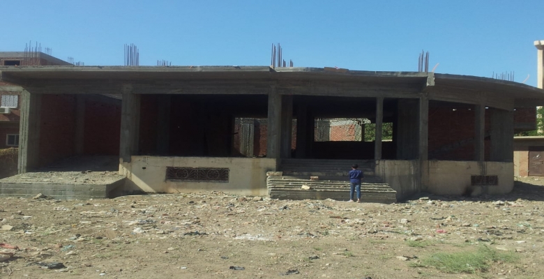 مول تجاري للايجار بالعياط