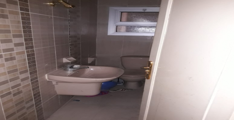 شقة للبيع بالدقي تشطيب لوكس