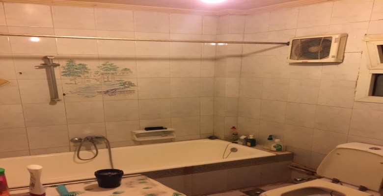 شقة للايجار المفروش بشارع مصدق تشطيب سوبر لوكس