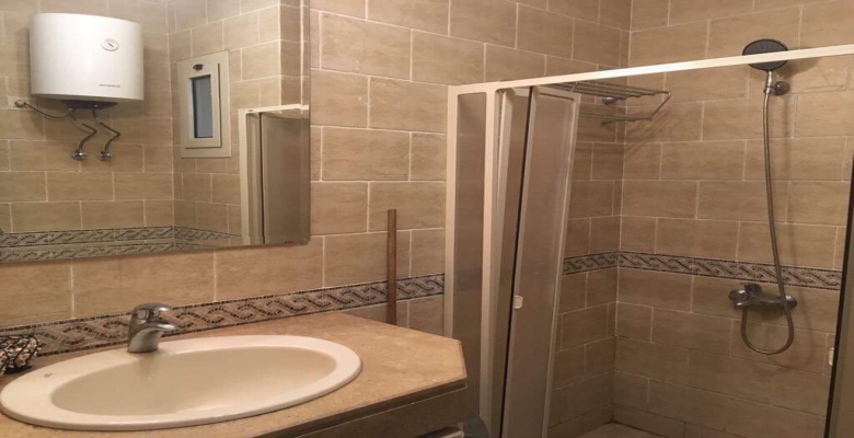 فيلا للايجار في قرية لافيستا بالعين السخنه 4 غرف