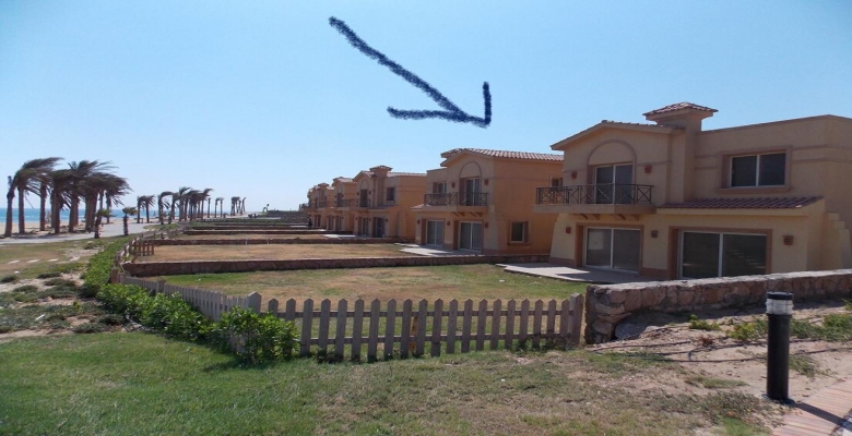 فيلا للبيع العين السخنة - قرية لافيستا توباز