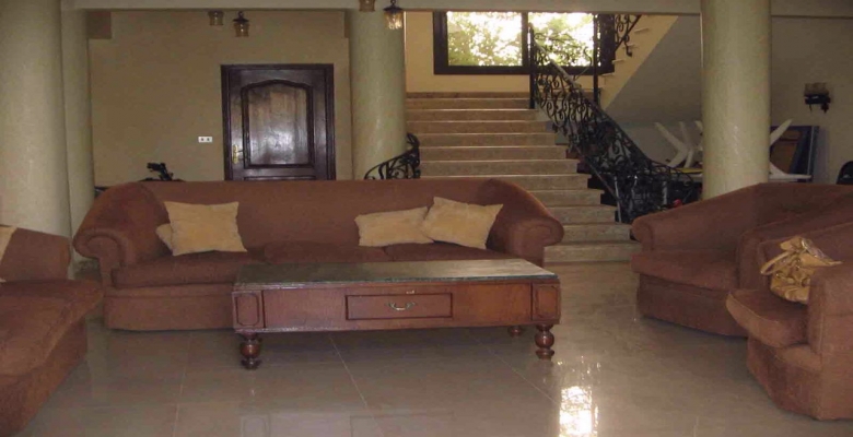 فيلا للبيع الطريق الصحراوى - وادى النخيل