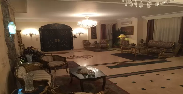 فيلا بالتجمع الخامس - جنوب الاكاديمية