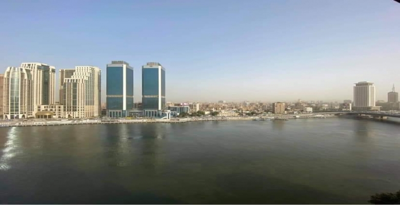 شقة للإيجار تطل على النيل - الزمالك
