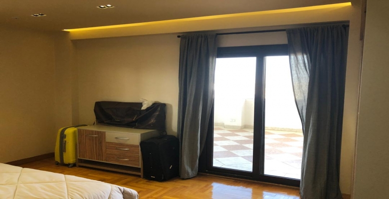 شقه للبيع بميدان لبنان بالفرش