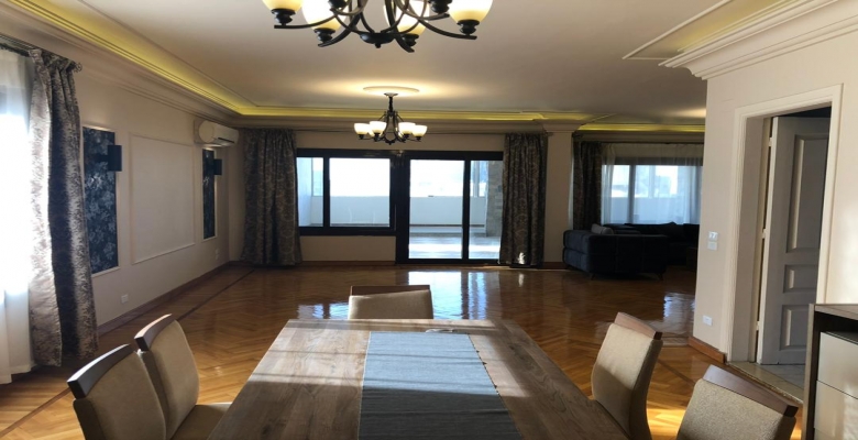 شقه للبيع بميدان لبنان بالفرش