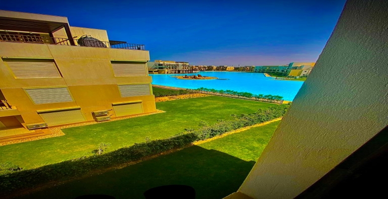 •شاليه بنتهاوس في مراسي بلانكا 3 غرف علي حمام السباحة مباشرة