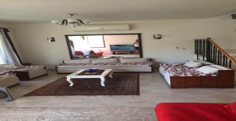 فيلا مميزه للايجار بمراسي