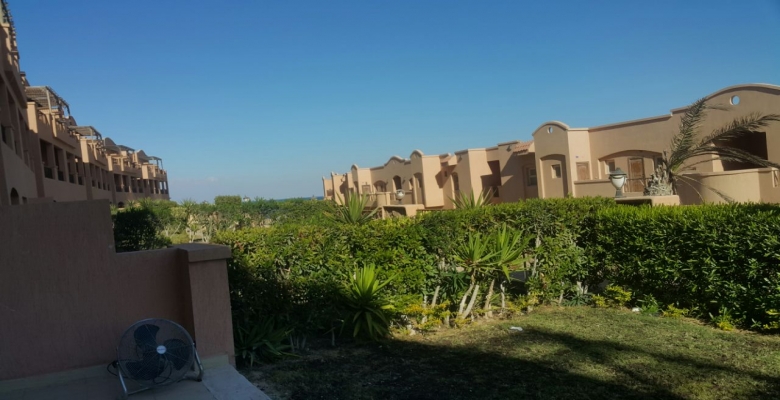 شاليه للبيع العين السخنة - قرية امباير ريزورت