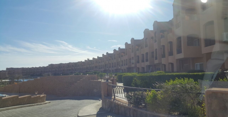 شاليه للبيع العين السخنة - قرية امباير ريزورت