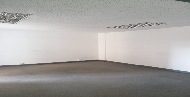 شقة إداري للإيجار - بالزمالك