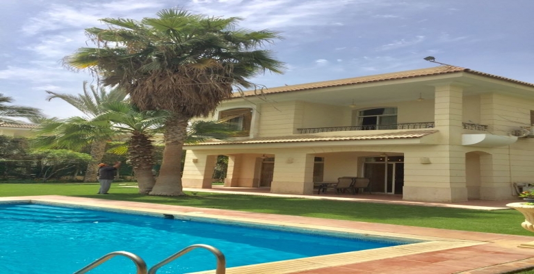 فيلا للايجار- كمبوند العزيزية