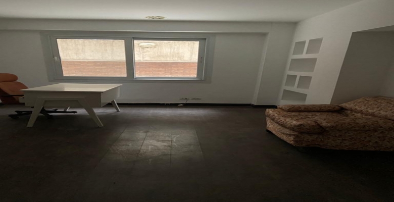 شقة للإيجار دور أرضي تصلح مكتب - بالزمالك