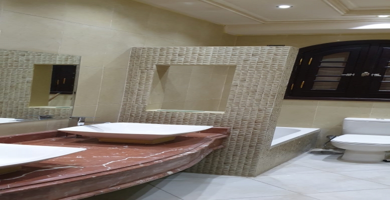 شقه داخل فيلا للايجار ف التجمع الخامس