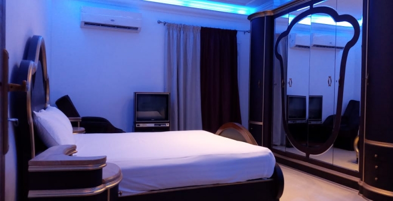 شقه للايجار اليومي بالزمالك