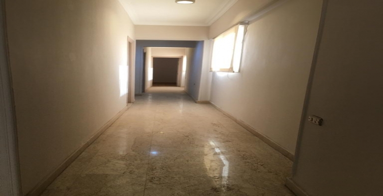 شقه للايجار فى الزمالك تصلح سكنى واداري / An apartment for rent in Zamalek suitable for residential and administrative purposes.