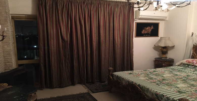 شقه للايجار على النيل فى الزمالك / Apartment for rent on the Nile in Zamalek.