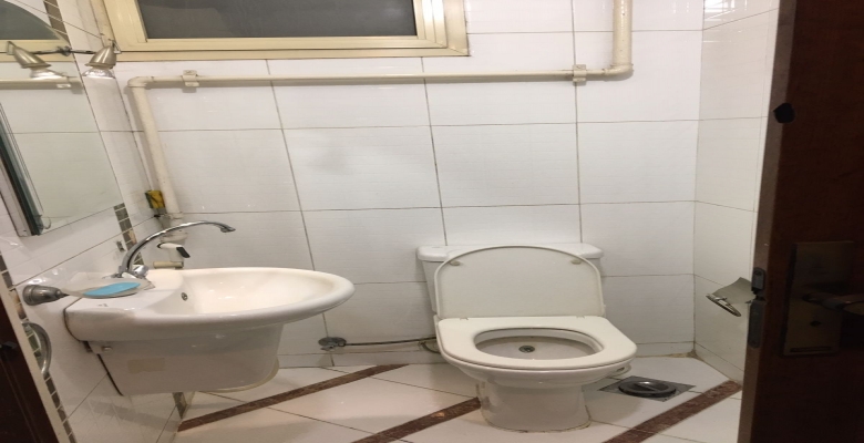 شقه للايجار على النيل فى الزمالك / Apartment for rent on the Nile in Zamalek.