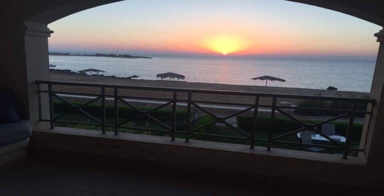 فيلا للايجار في قرية لافيستا بالعين السخنه 4 غرف