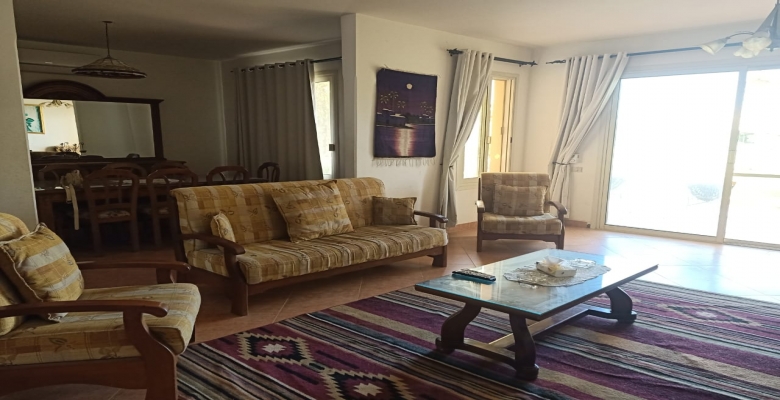 فيلا للايجار في قرية العين باي بالعين السخنة 5 غرف