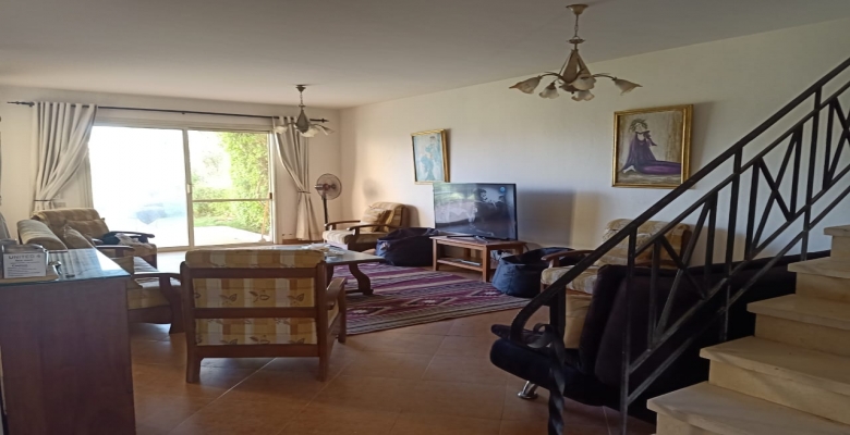 فيلا للايجار في قرية العين باي بالعين السخنة 5 غرف