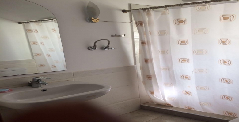 شاليه للايجار بروف بقريه امواج - الساحل الشمالي