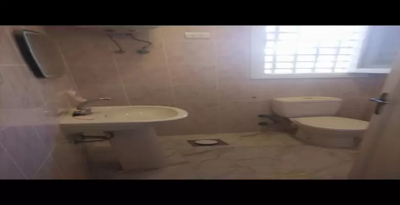 شالية للايجار بمارينا - الساحل الشمالي / A chalet is available for rent in Marina - North Coast