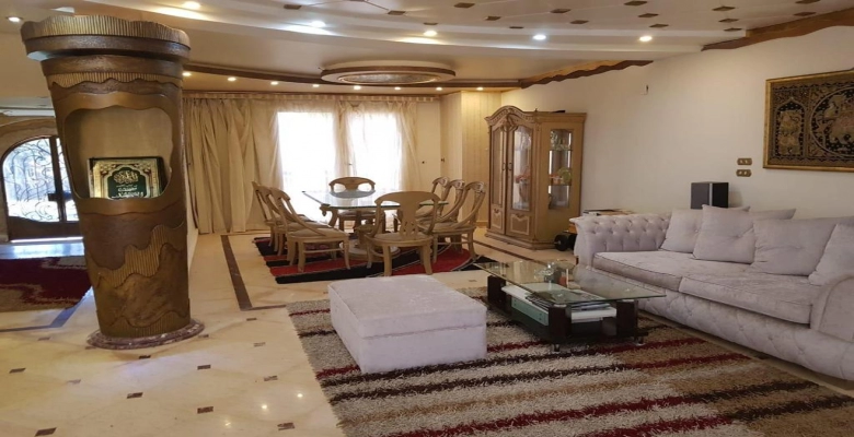 فيلا للايجار في مارينا - الساحل الشمالي 6 غرف