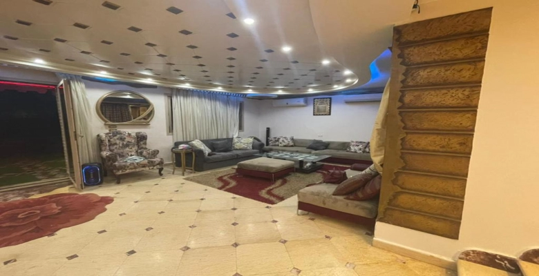 فيلا للايجار في مارينا - الساحل الشمالي 6 غرف