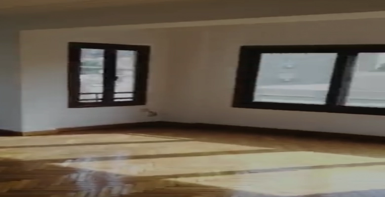 شقة بموقع متميز بالمهندسين سوبر لوكس للإيجار موازي لشارع لبنان / An apartment with a prime location in Mohandeseen, fully furnished for rent, parallel to Lebanon Street.