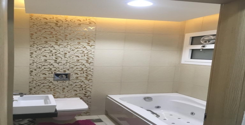 شقة للايجار مفروشة في حي العجوزة تشطيب الترا سوبر لوكس