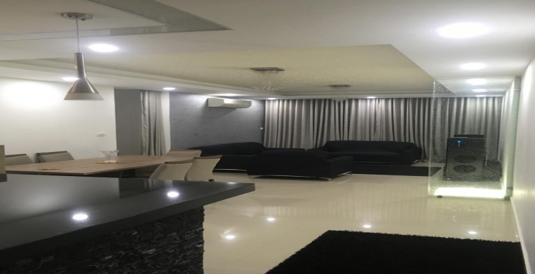 شقة للايجار مفروشة في حي العجوزة تشطيب الترا سوبر لوكس