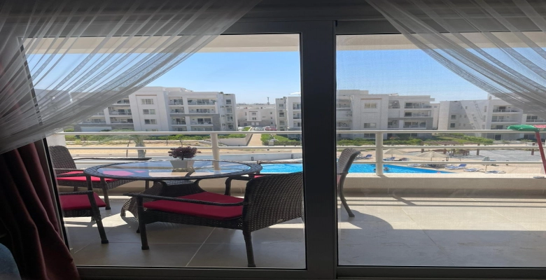 شالية بنتهاوس للإيجار قريه امواج الساحل الشمالي / Penthouse chalet for rent in Amwaj North Coast