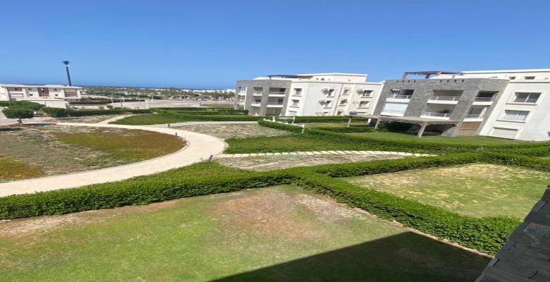 شاليه للايجار بقرية امواج الساحل الشمالي / Chalet for rent in Amwaj North Coast